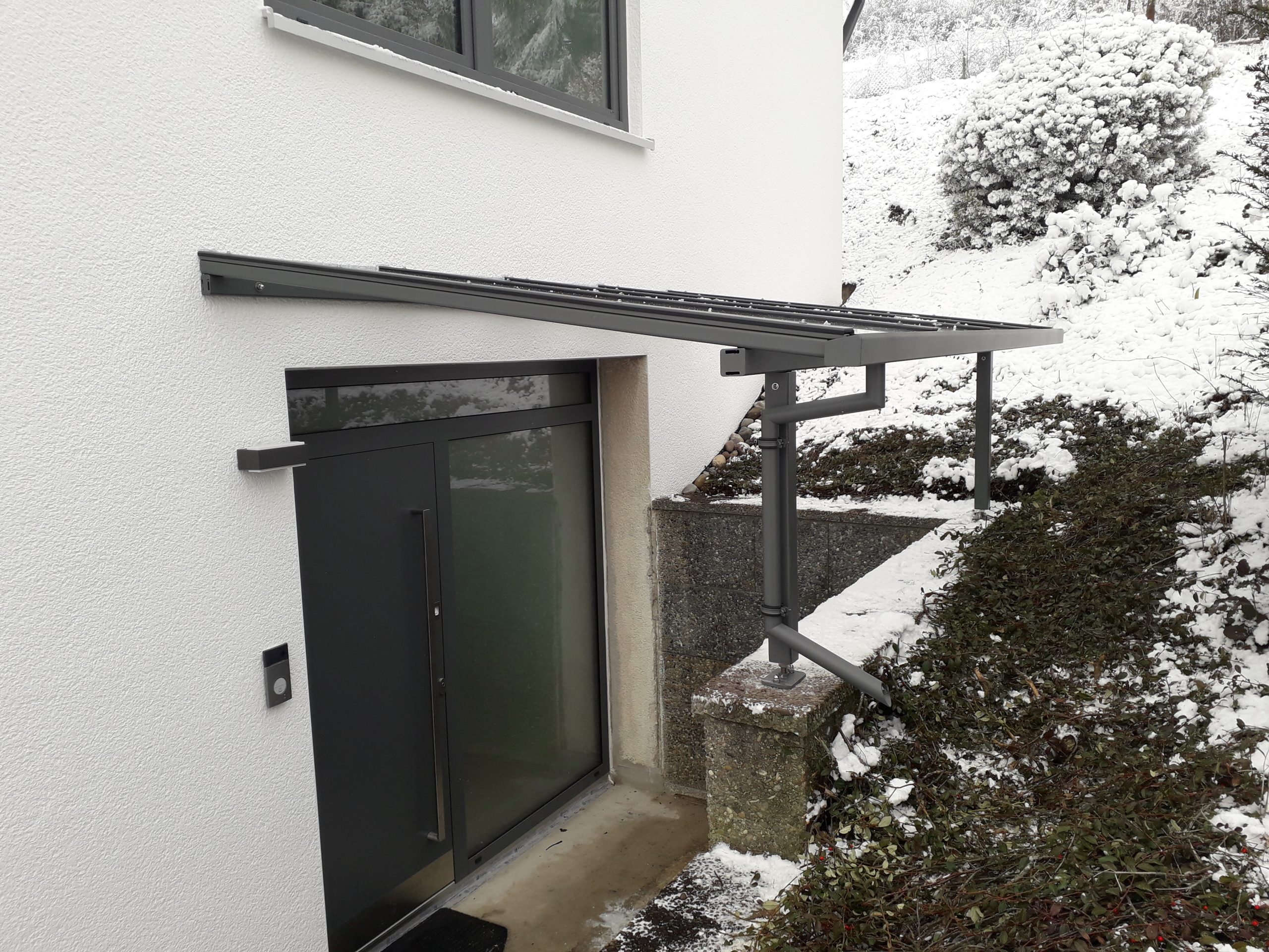 Schlosserei Brückner - Vordächer Kundenprojekte